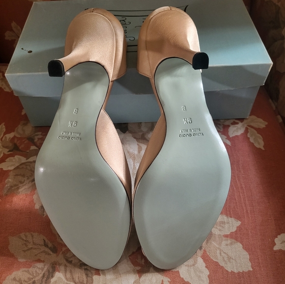 RARE Cynthia Rowley Golden Beige Satin Embelished Heels NWT 9.5 - Picture 9 of 10